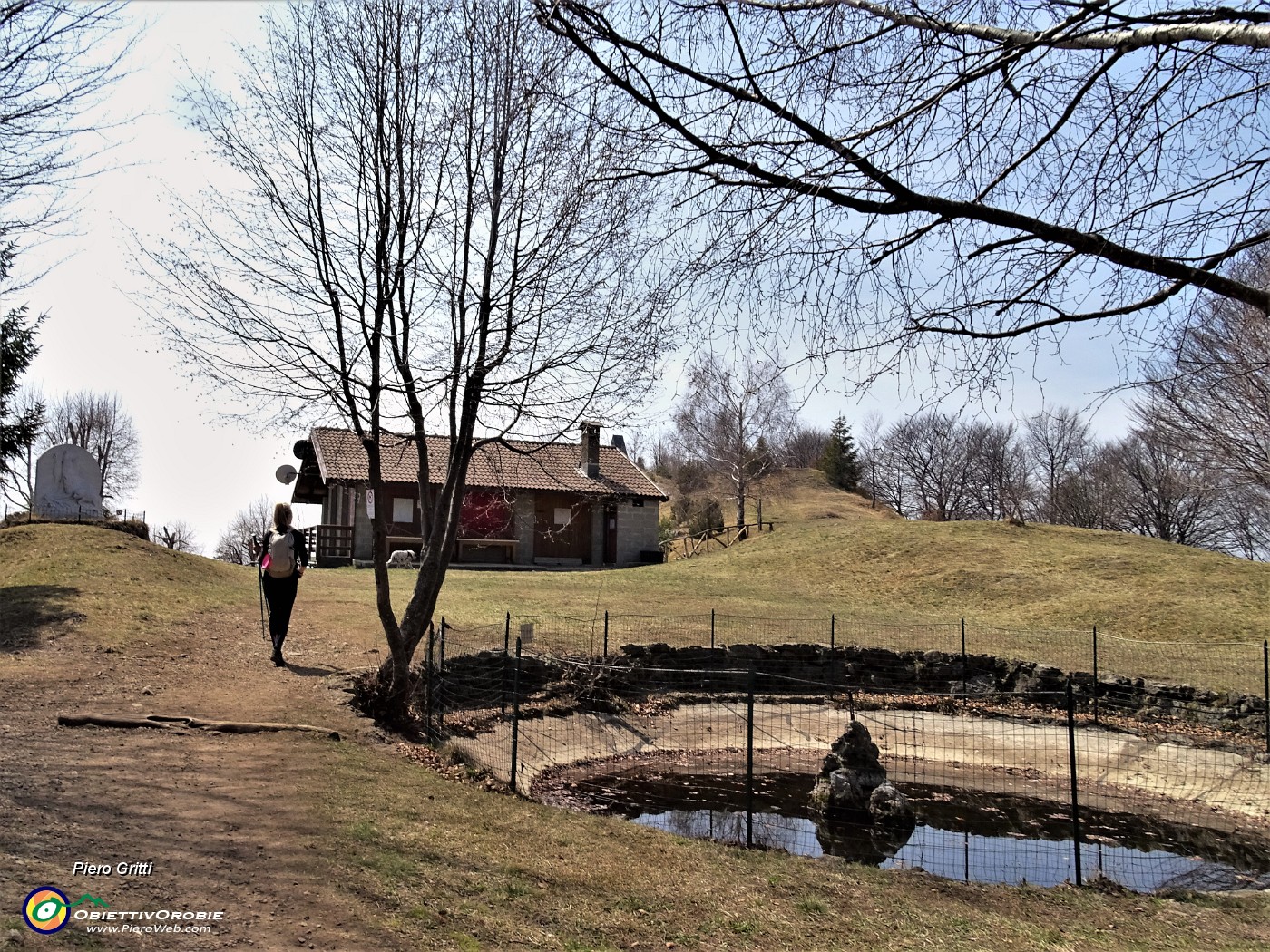 65 Rif. I Lupi-di Brembilla-(1270 m) .JPG